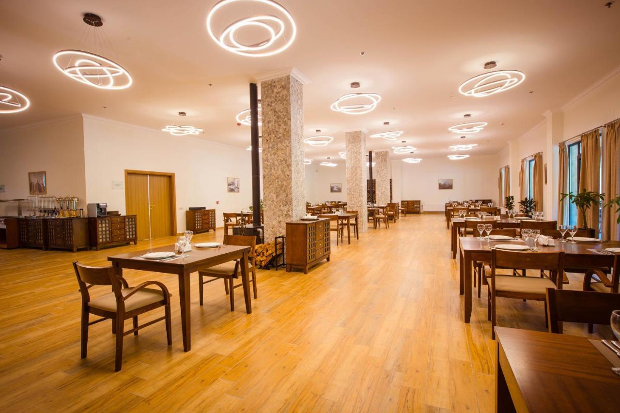 Gistola Hotel Mestia Buitenkant foto