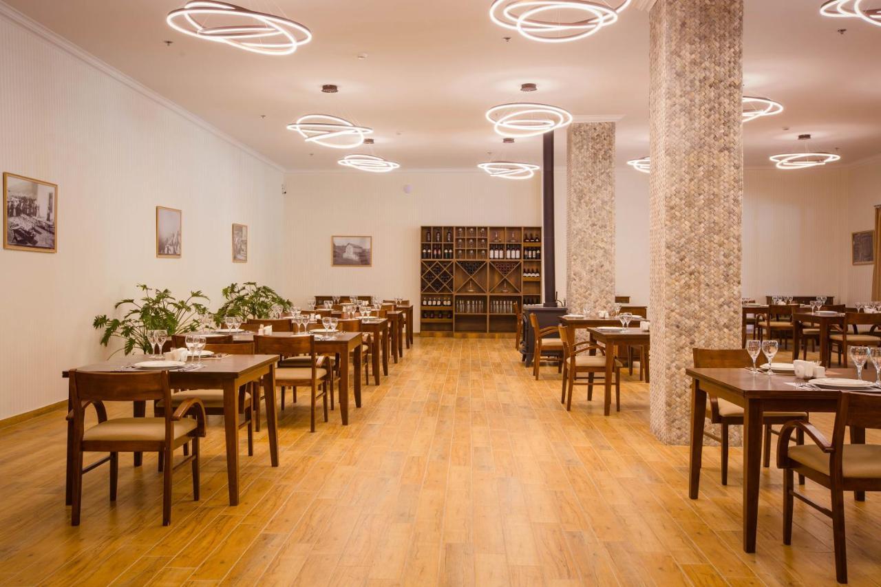 Gistola Hotel Mestia Buitenkant foto