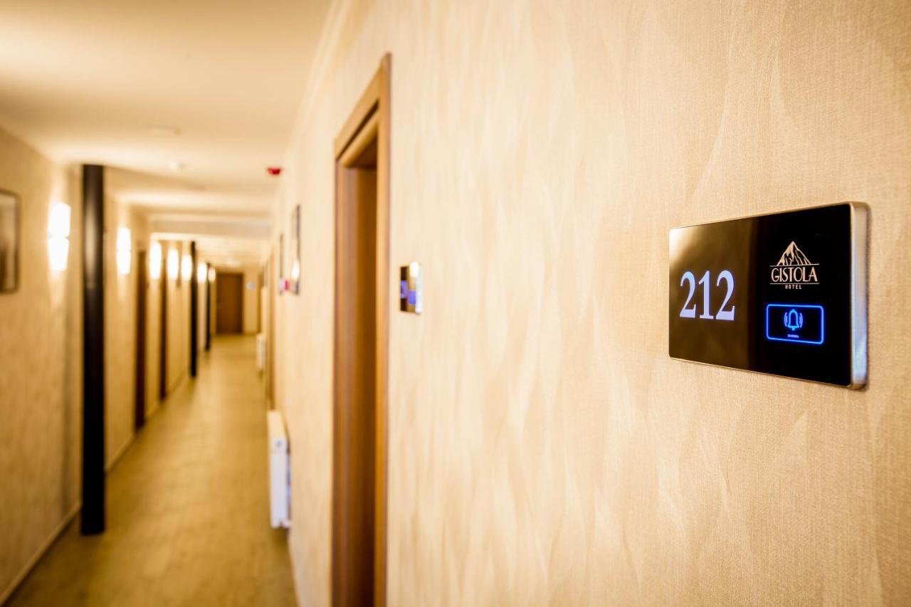 Gistola Hotel Mestia Buitenkant foto