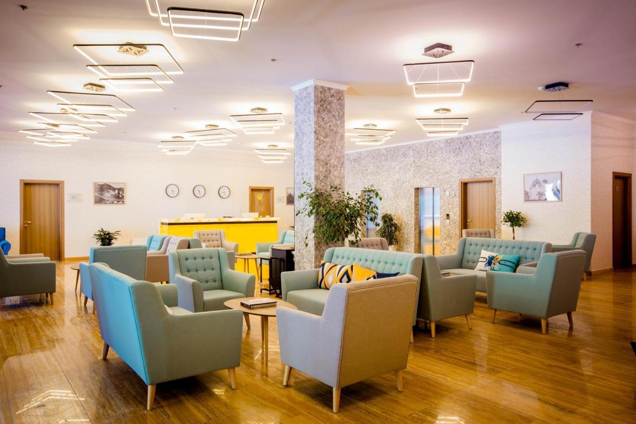 Gistola Hotel Mestia Buitenkant foto